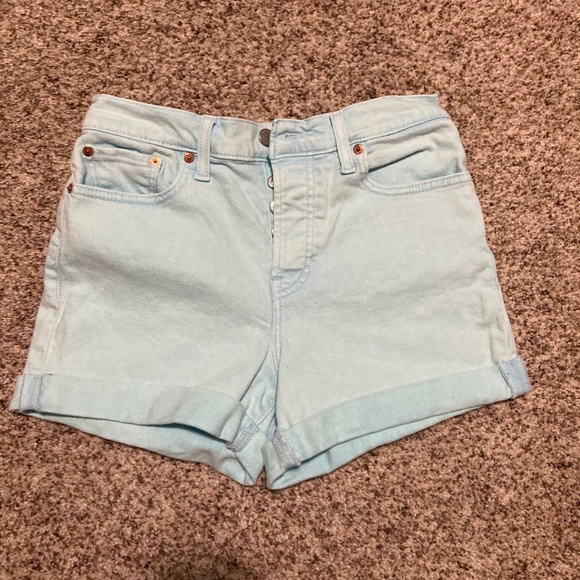 Levi's Women's Wedgie Shorts - Picture 1 of 3